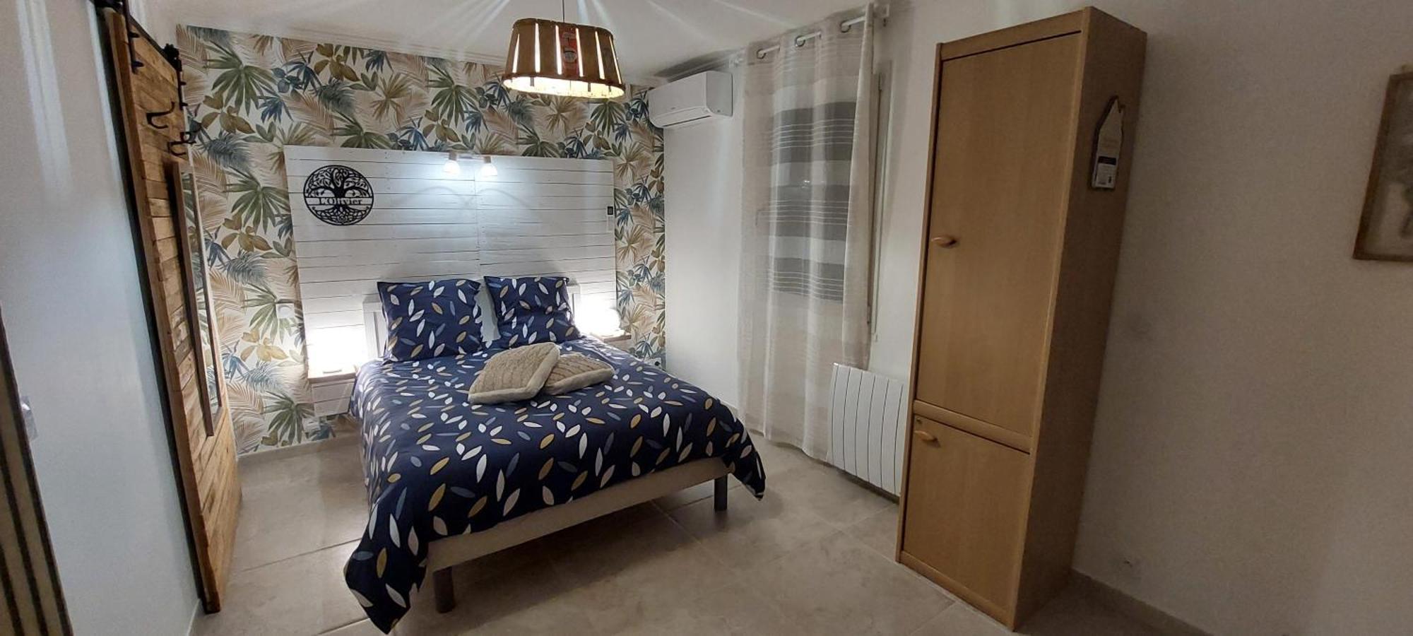 Gite De L'Olivier, Classe, Climatise, Jardin Avec Parking Gratuit Devant Le Logement Et A 5 Minutes Du Centre-Ville A Pied Л'Иль-сюр-ла-Сорг Экстерьер фото